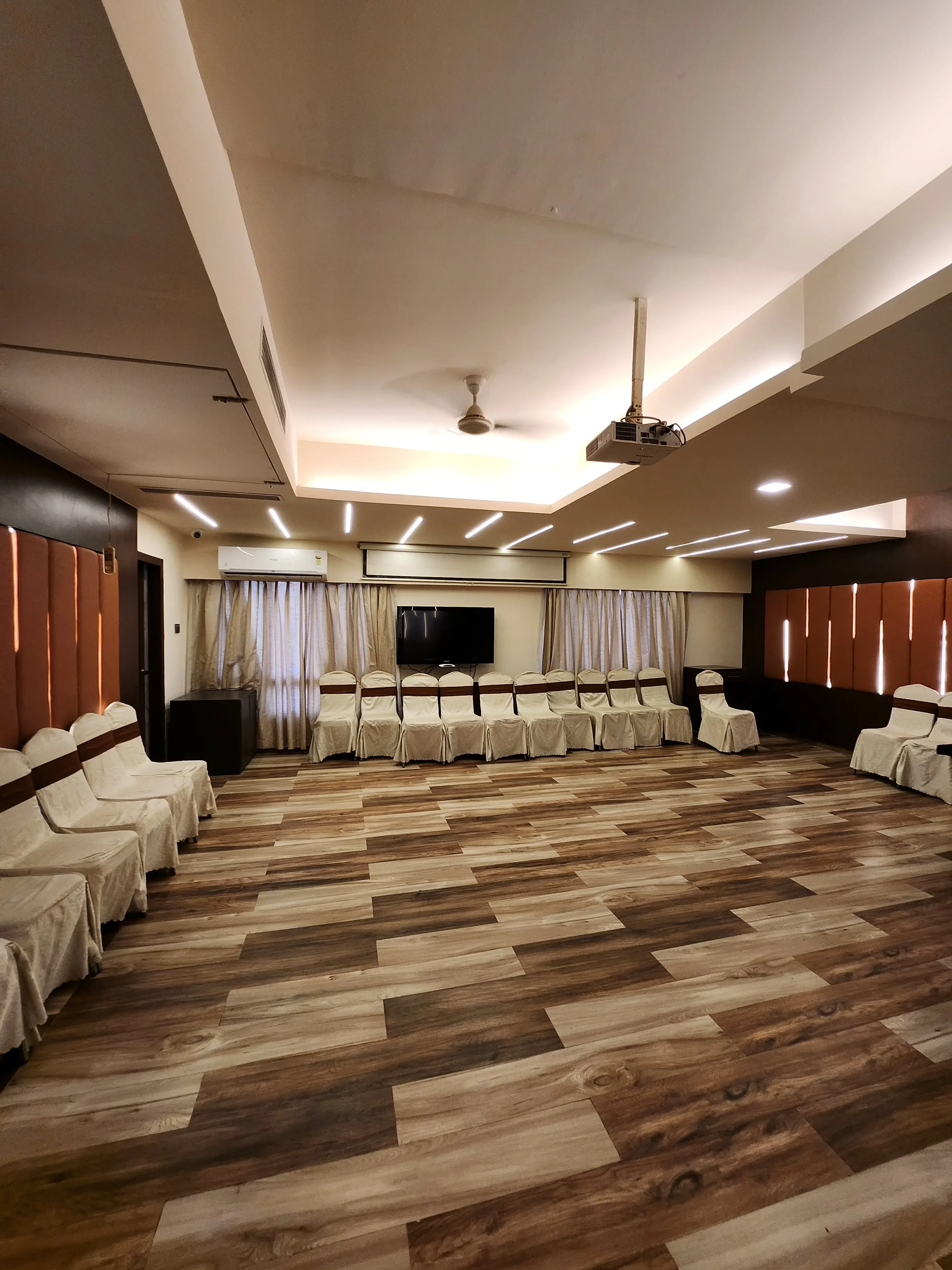 meeting-room-img